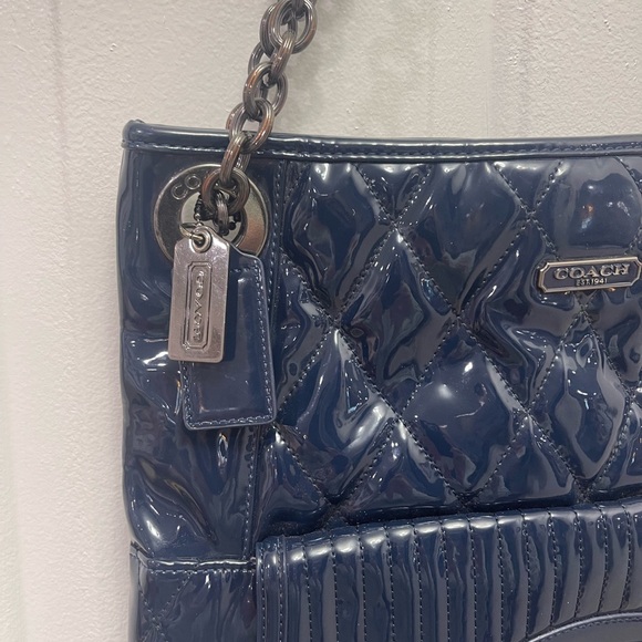 Coach Navy Blue poppy liquid glass, quilted shoulder bag - Picture 12 of 13